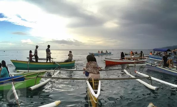 Hiu Paus Malang yang Terjerat Jaring Nelayan